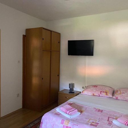 טרוגיר Apartmani Udovicic מראה חיצוני תמונה