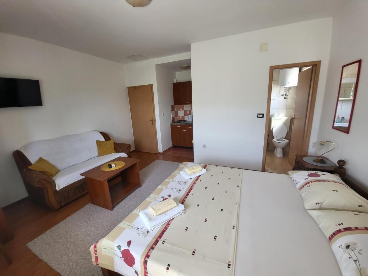טרוגיר Apartmani Udovicic מראה חיצוני תמונה